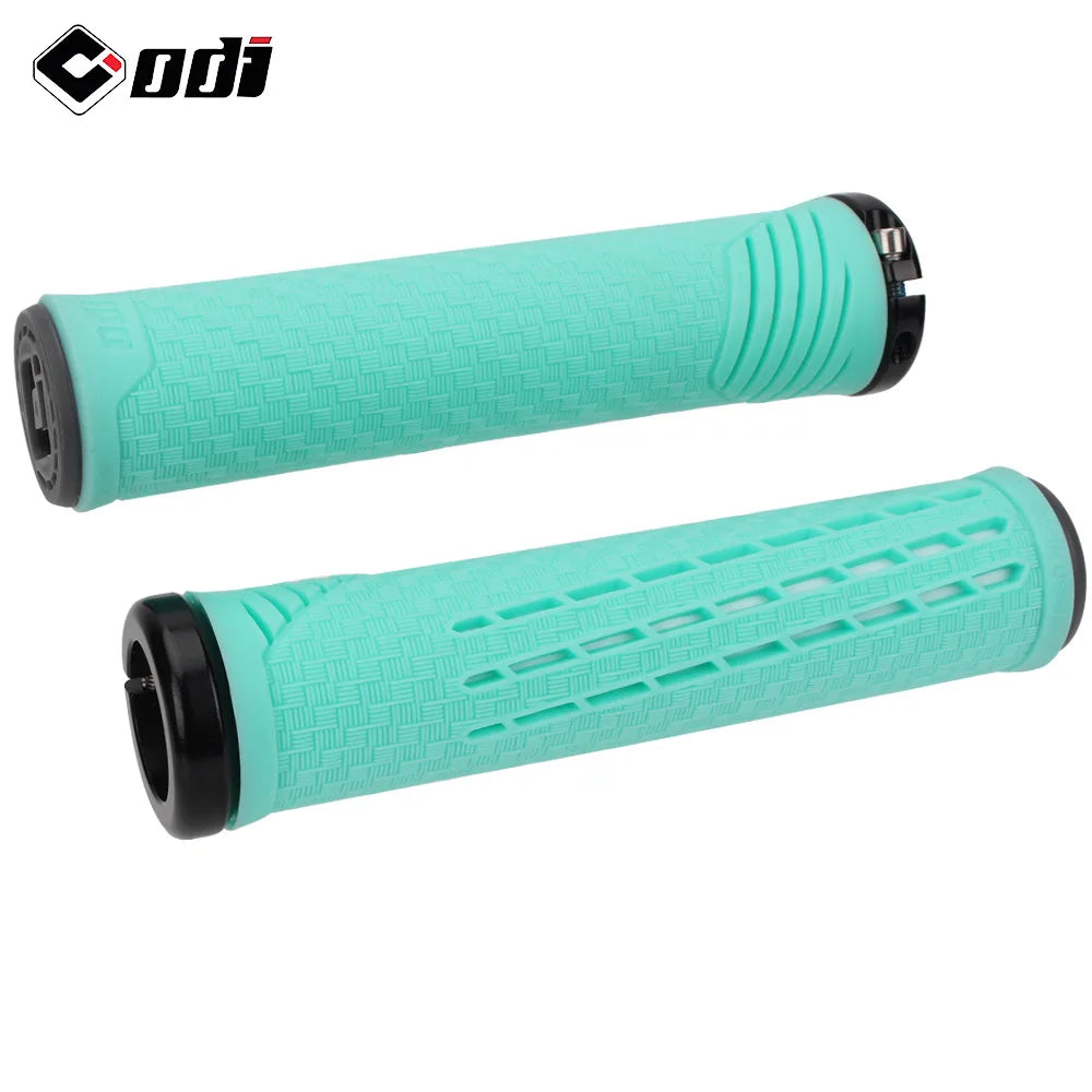 ODI-empuñaduras de bicicleta con bloqueo, empuñaduras ligeras de silicona y fibra de carbono, antideslizantes, absorción de impacto, agarre cómodo, accesorio para bicicleta