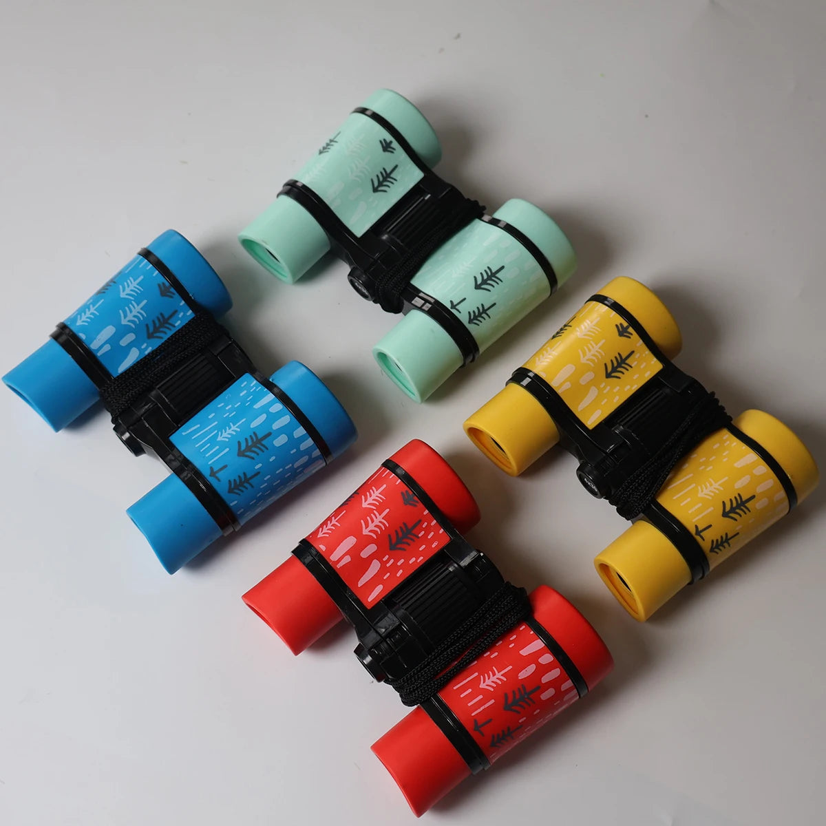 Binoculares 4x30 de plástico para niños, coloridos y ligeros, estilo contemporáneo, ocular compacto óptico