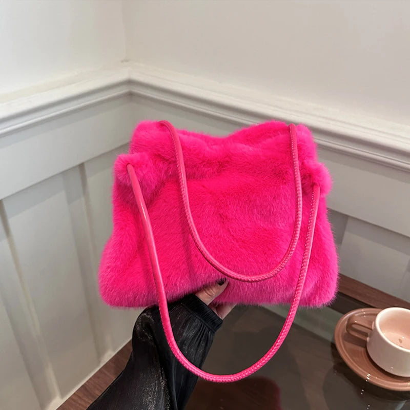Nuevo bolso de mano de felpa para Otoño e Invierno, bolso de compras cruzado con cadena de Color sólido versátil, bolsos de mensajero con cadena de nuevo diseño para mujer