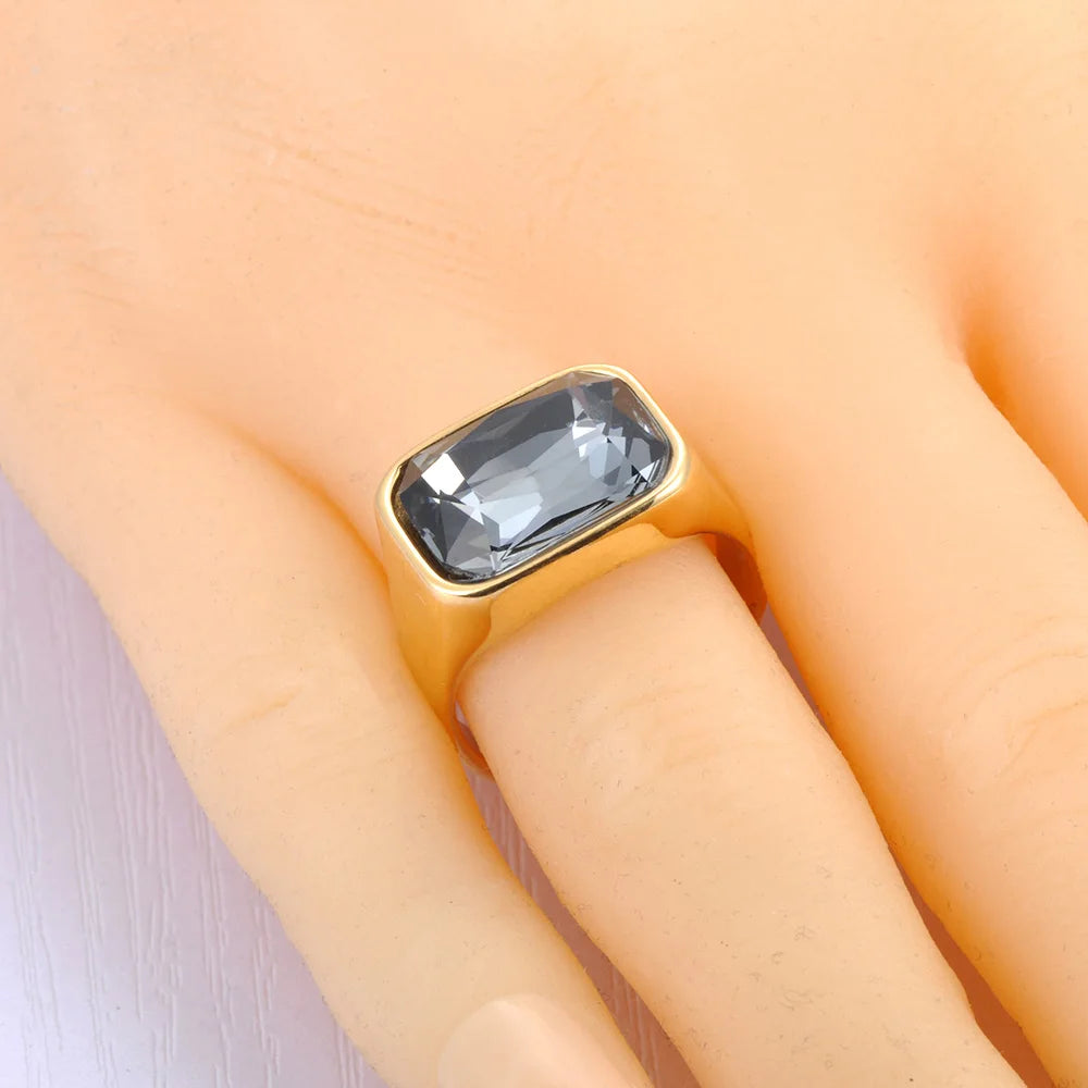 Lokaer, anillo de boda de acero inoxidable con circonita cúbica brillante de lujo, chapado en oro de 18 quilates PVD, joyería resistente al agua R24007