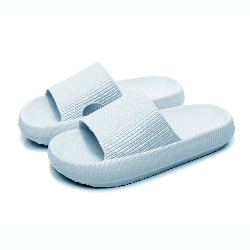 Zapatillas de nube con plataforma gruesa para mujer, sandalias deslizantes con almohada de suela blanda Eva para interior del hogar, chanclas de playa antideslizantes de verano 2025