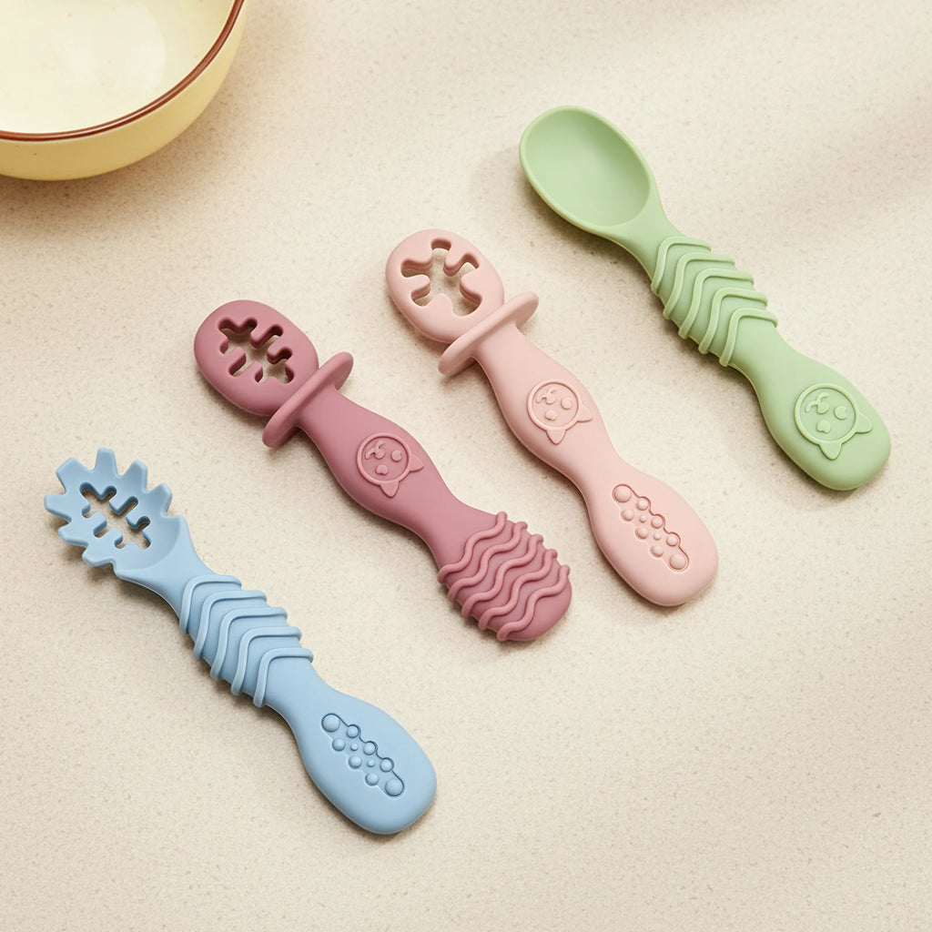 Juego de cucharas de silicona para bebé, 2 uds., diseño minimalista y elegante, accesorio para alimentar al bebé, lavable en lavavajillas, regalo ideal para bebé