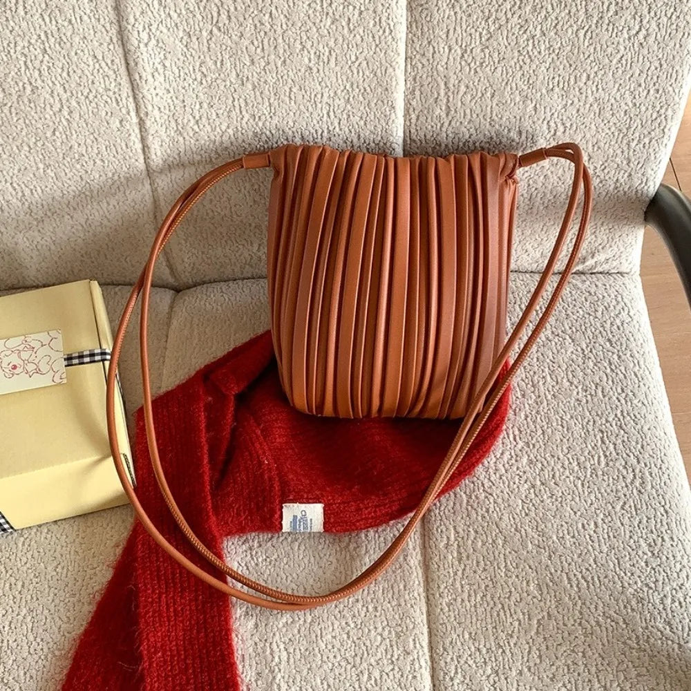 Nuevo bolso cruzado de cuero PU, bolso de hombro con bolsillo interior de uso versátil, Mini monedero elegante para mujeres y niñas