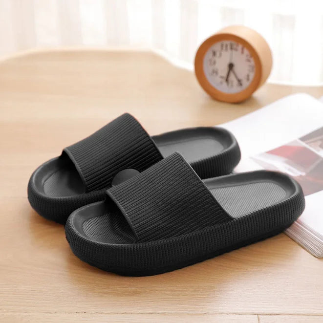 Zapatillas de nube con plataforma gruesa para mujer, sandalias deslizantes con almohada de suela blanda Eva para interior del hogar, chanclas de playa antideslizantes de verano 2025