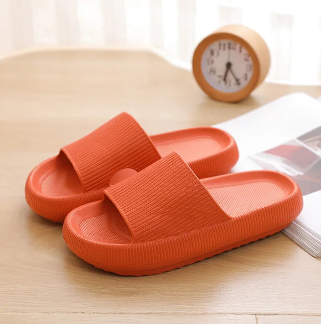 Zapatillas de nube con plataforma gruesa para mujer, sandalias deslizantes con almohada de suela blanda Eva para interior del hogar, chanclas de playa antideslizantes de verano 2025