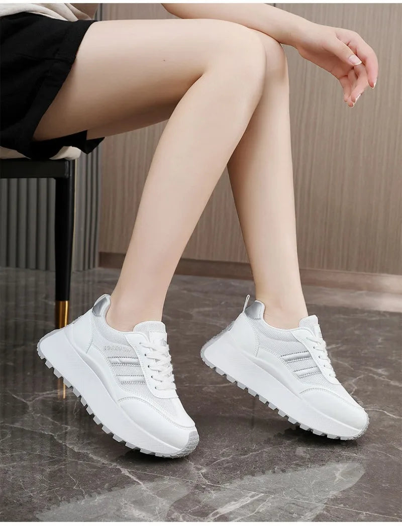 Zapatillas de deporte para mujer, calzado informal transpirable de malla, zapatos de tenis a la moda, zapatos de plataforma con aumento de altura para mujer, zapatos deportivos nuevos 2025