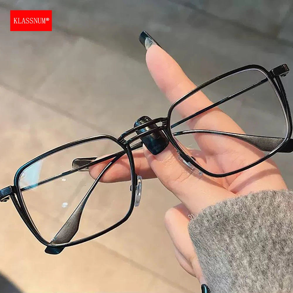 Gafas KLASSNUM para hombre, monturas ópticas de Metal cuadradas Vintage con lentes transparentes para hombre, gafas con lentes de luz azul, diseño de lujo