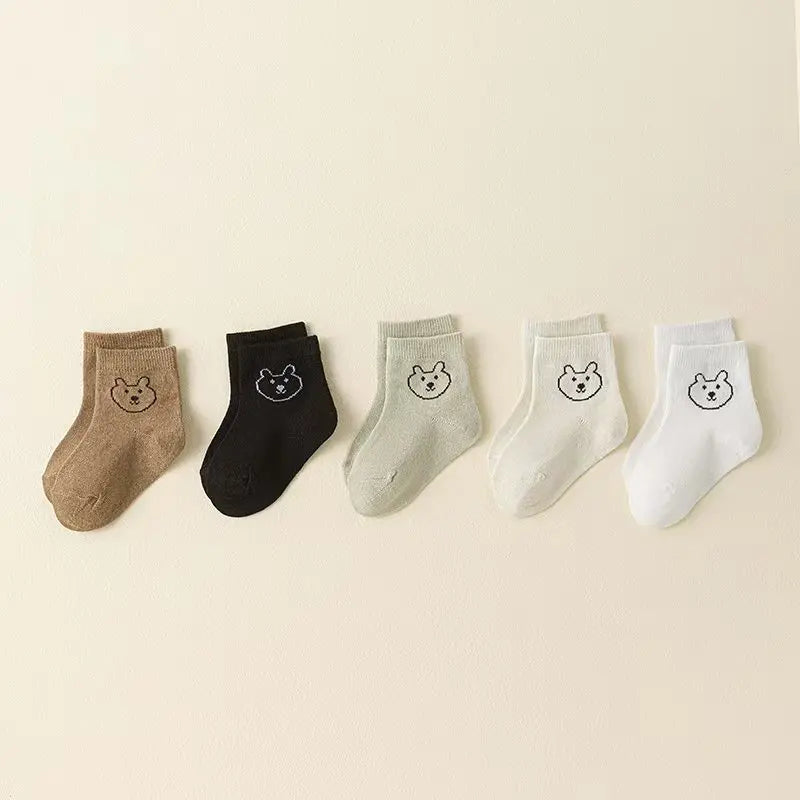 5 pares de calcetines para bebé, calcetines blancos suaves y cómodos de Color sólido con dibujos animados para la vida diaria