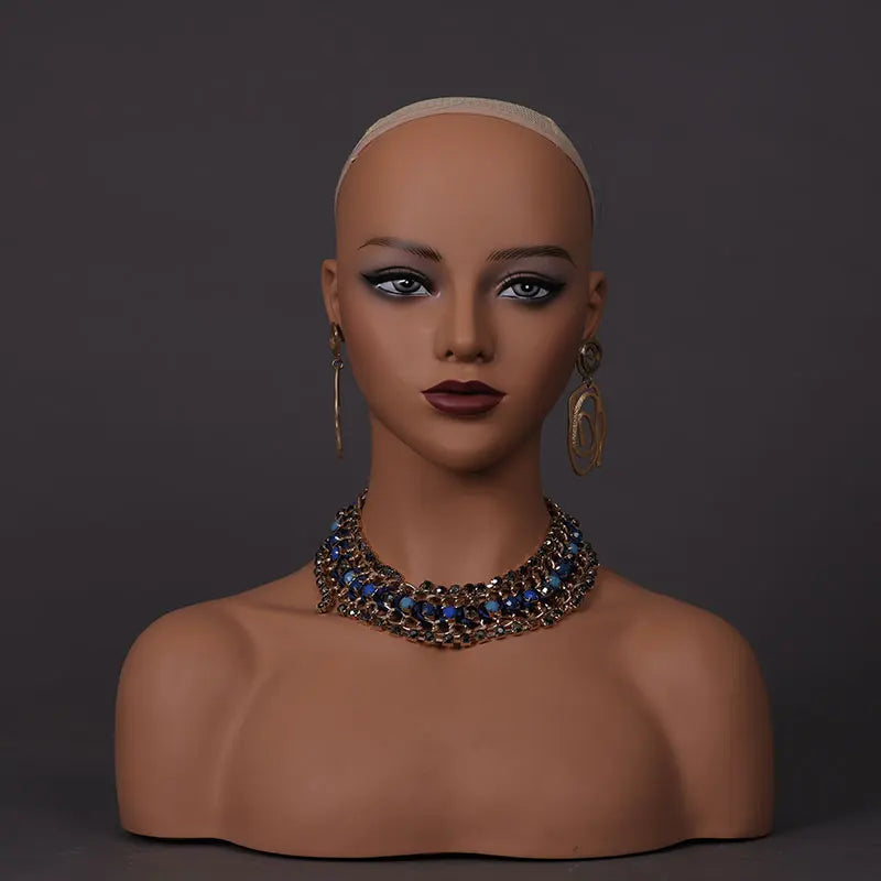 Cabeza de peluca femenina, maniquí de piel marrón claro, maquillaje realista, cabeza de maniquí, soporte para peluca, 1,8 kg/unidad, cabeza simulada de relleno de espuma para pelucas