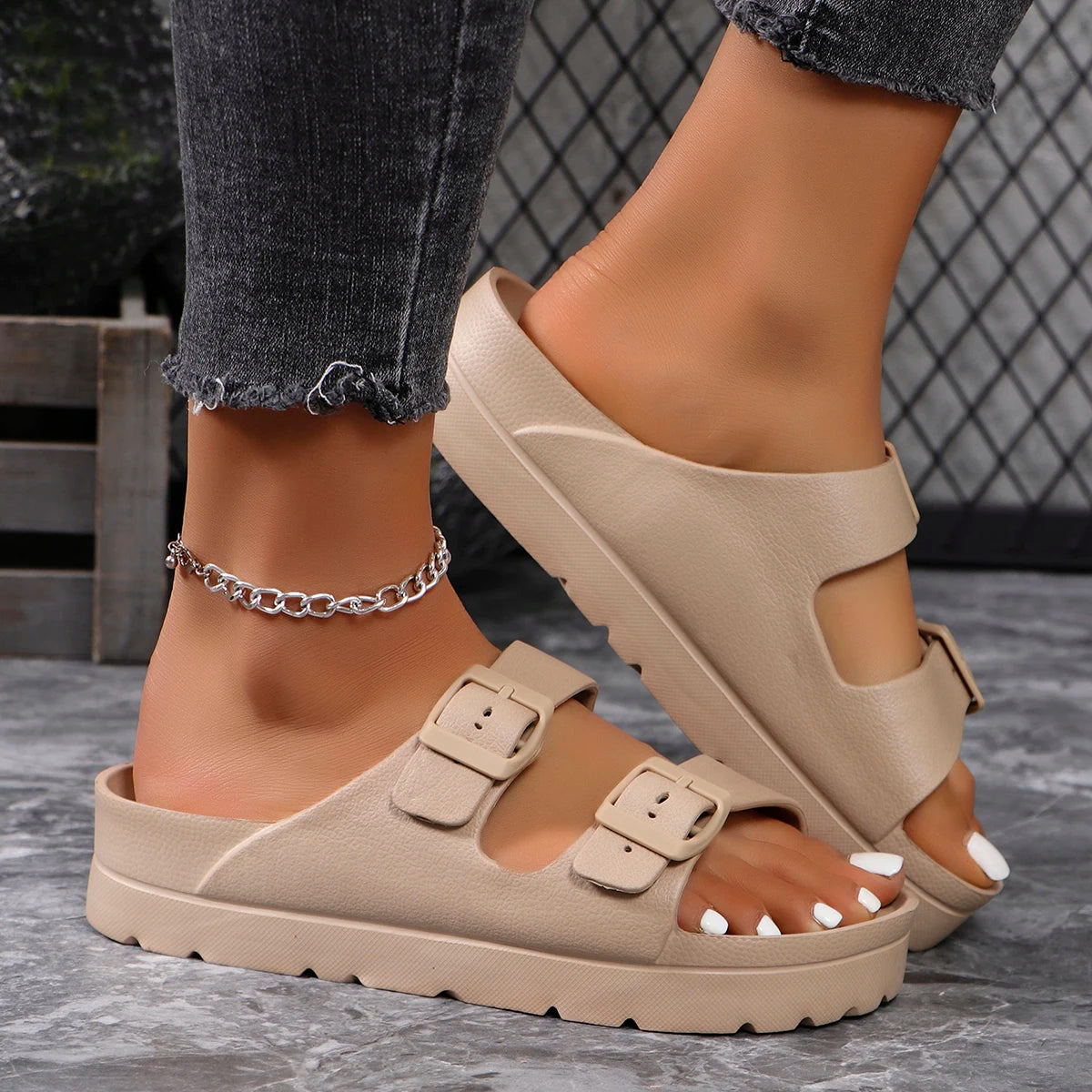 Zapatillas de plataforma de verano para mujer, sandalias de playa sin cordones con hebilla ajustable, chanclas ligeras y cómodas de EVA, suelas gruesas de 4cm
