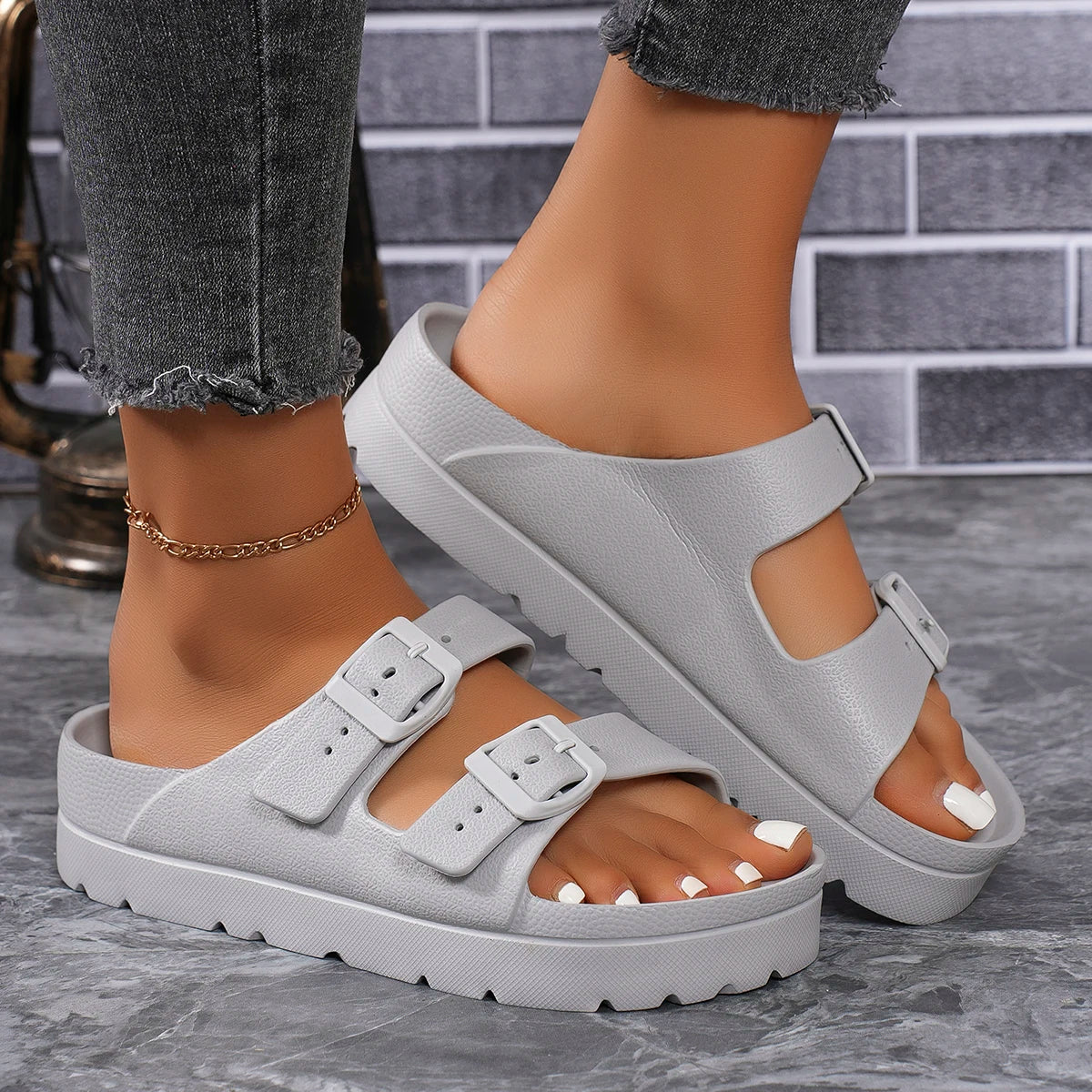 Zapatillas de plataforma de verano para mujer, sandalias de playa sin cordones con hebilla ajustable, chanclas ligeras y cómodas de EVA, suelas gruesas de 4cm