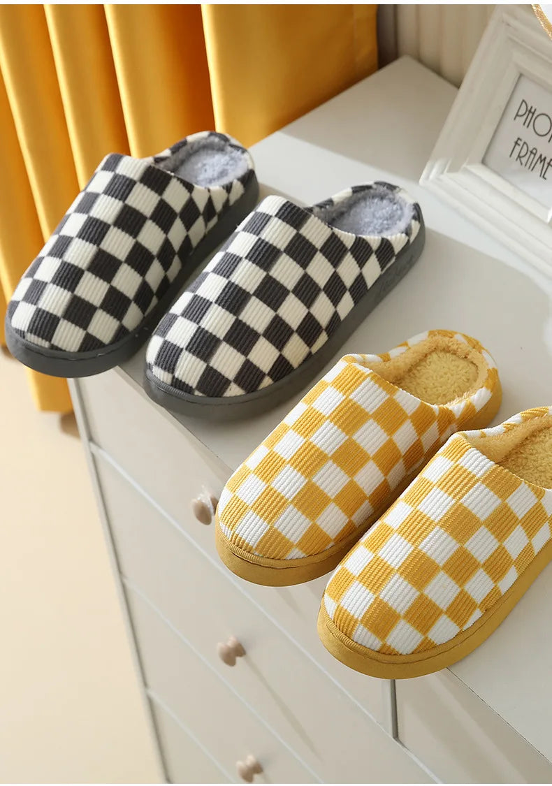 Zapatilla a cuadros para mujer, invierno cálido, hogar, dibujos animados Kawaii, Contton de felpa, interior, divertido, lindo, peludo, zapatos de suelo para casa, tablero de ajedrez femenino