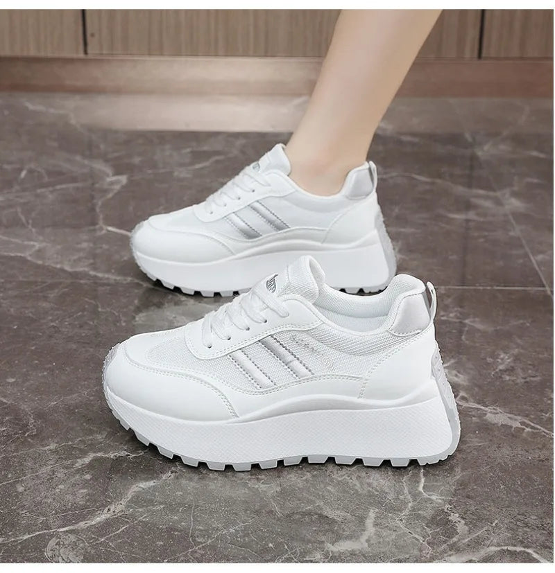 Zapatillas de deporte para mujer, calzado informal transpirable de malla, zapatos de tenis a la moda, zapatos de plataforma con aumento de altura para mujer, zapatos deportivos nuevos 2025