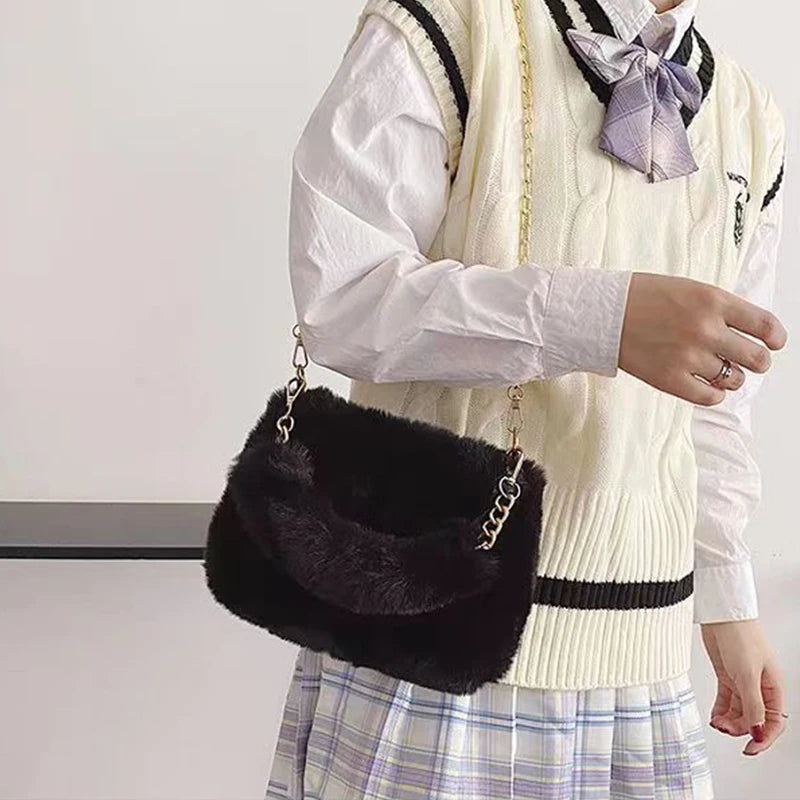 Bolso de mano de piel sintética de felpa para otoño e invierno, bandolera pequeña con cadena cuadrada, bolso de compras cálido y esponjoso a la moda