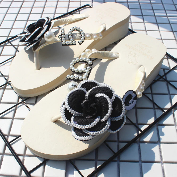 Sandalias Hechas a Mano con Suela Plana Antideslizante, Decoradas con Perlas, con Diseño de Flor de Camelia, Chanclas de Play...