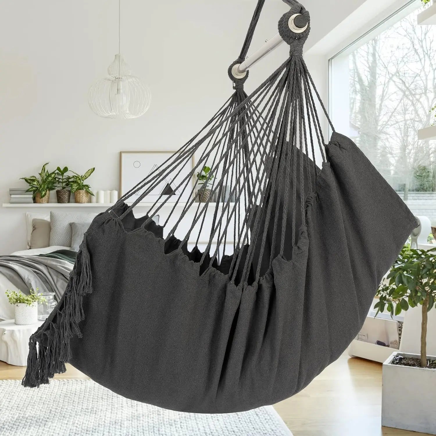 Silla Colgante de Macramé con 2 Almohadas |   Columpio de Cuerda de Algodón con Capacidad para 500 lb |   Diseño de bolsillo para uso en interiores/exteriores