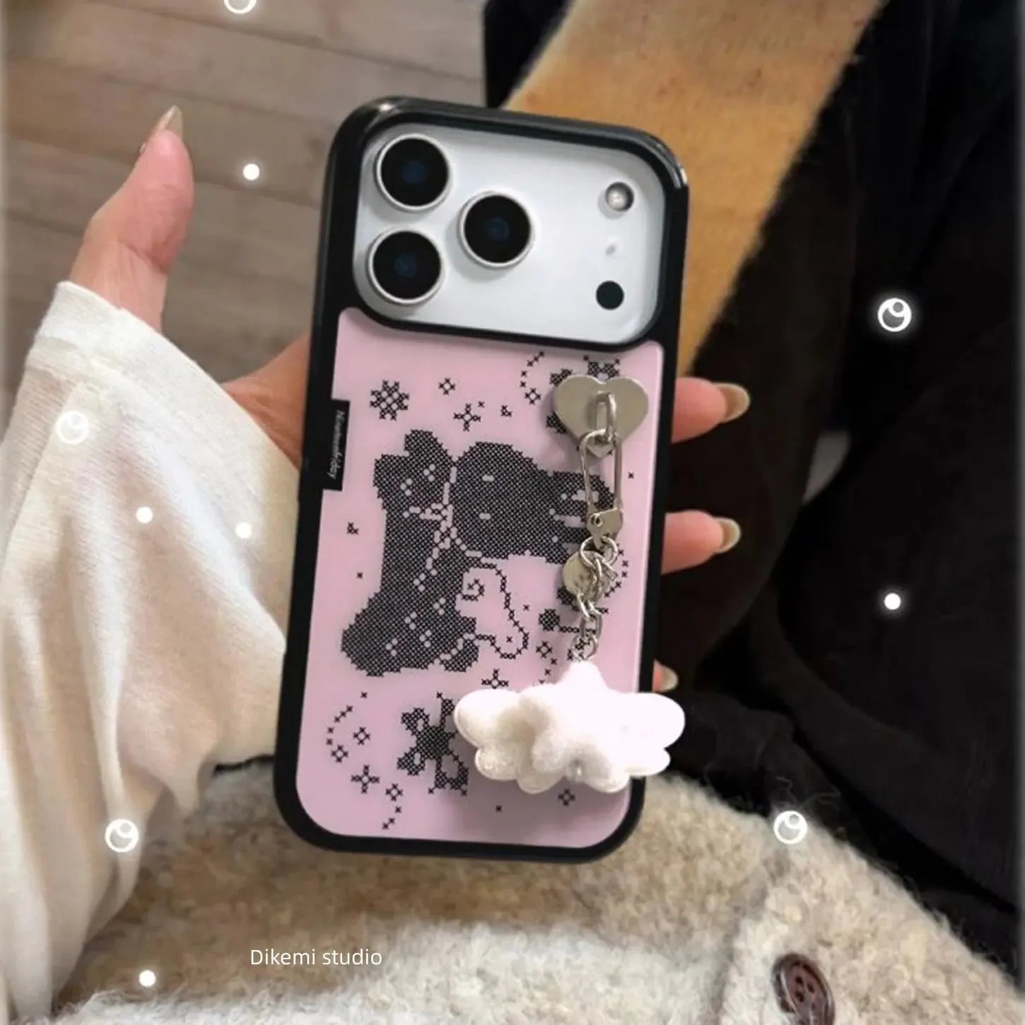 Funda de silicona a prueba de golpes con diseño de conejo coreano Ins Pixel y alas de ángel para iPhone 17 Air 16 15 14 Plus 13 12 11 Pro Max