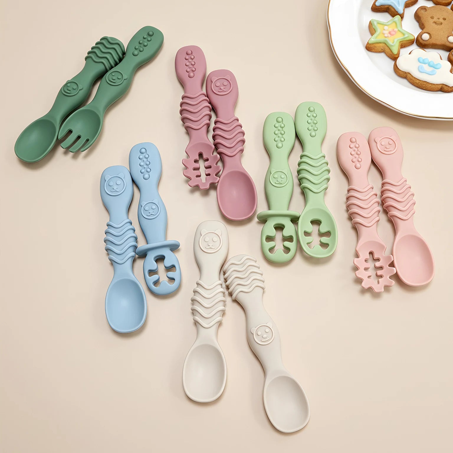 Juego de cucharas de silicona para bebé, 2 uds., diseño minimalista y elegante, accesorio para alimentar al bebé, lavable en lavavajillas, regalo ideal para bebé