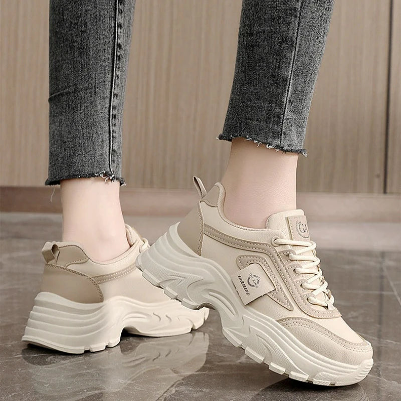Zapatillas de deporte para mujer, zapatos de cuero con aumento de altura, zapatos informales con cordones a la moda, zapatos vulcanizados para exteriores, zapatos de plataforma de diseñador para mujer