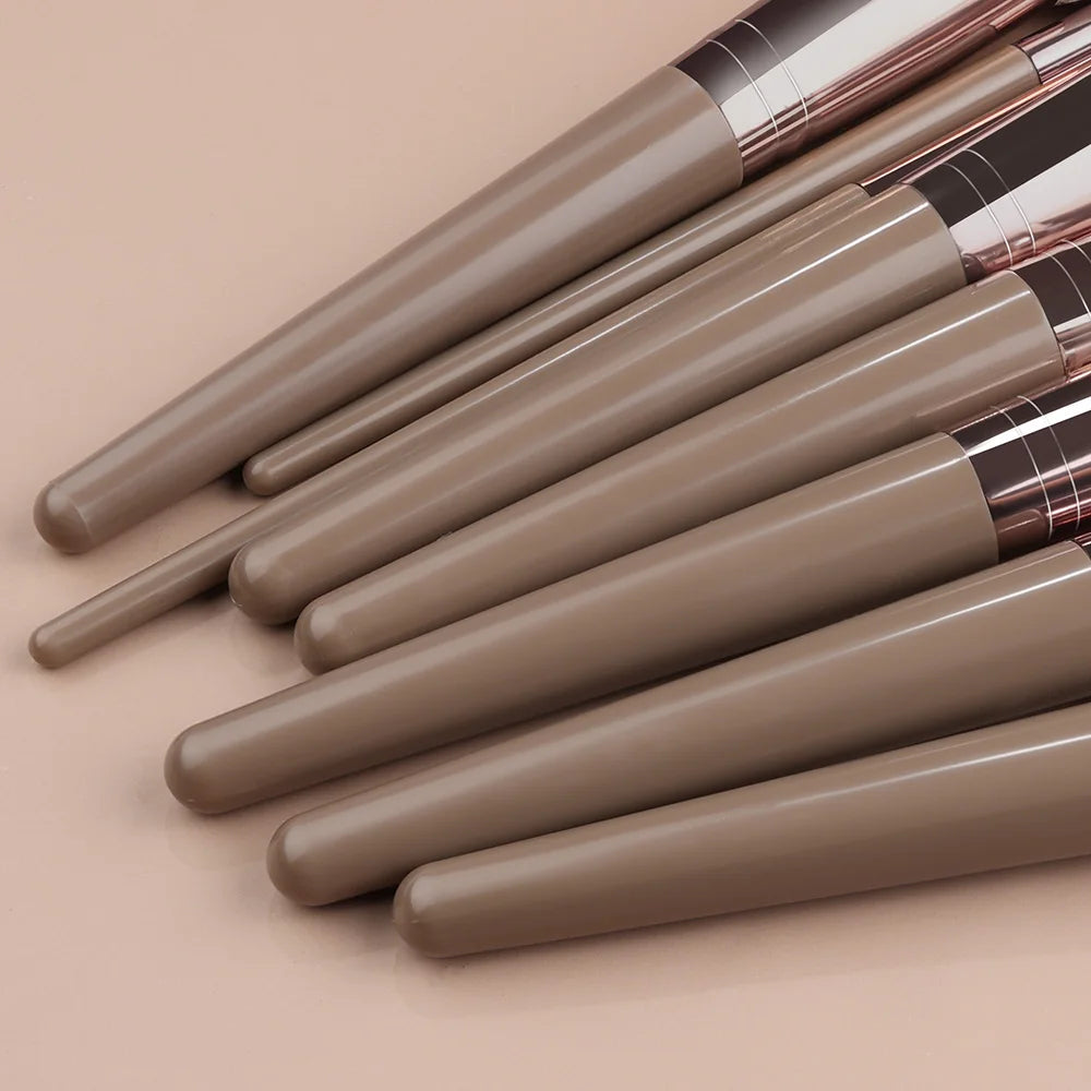 Juego de brochas de maquillaje marrones, herramienta de maquillaje suave portátil, base sintética Premium, correctores, sombras de ojos, maquillaje diario, 1-32 Uds.