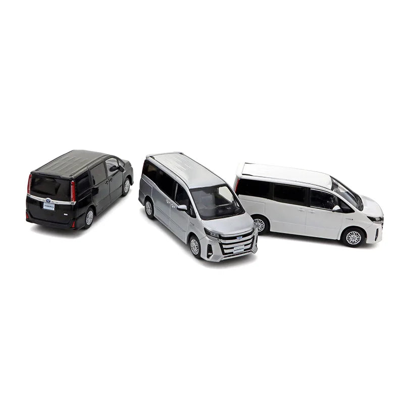Modelo de Auto Edición Concesionario, Toyota Noah Business MPV Escala 1:30, Defecto en la Pintura, Modelo Fundido a Presión para Colecciones, Exhibición y Regalo para Amigos
