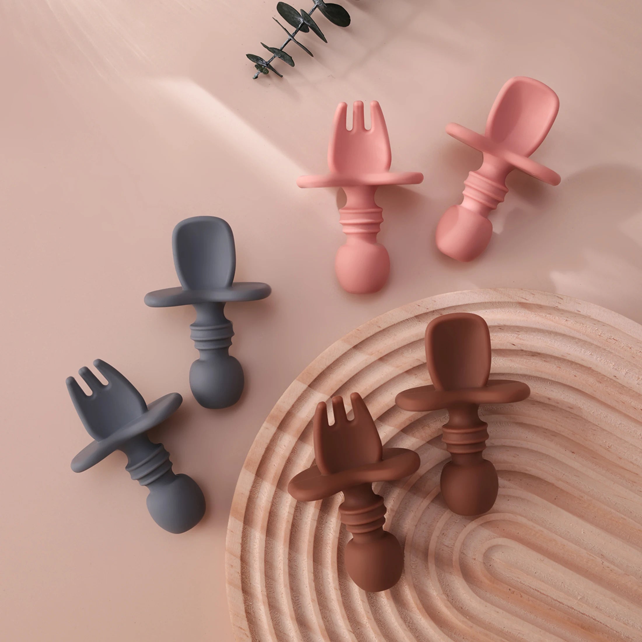 Color niños 2 uds juego de vajilla de silicona para bebé tenedor suave cuchara sin BPA Mini utensilios de alimentación portátiles Spork entrenamiento tenedor cuchara