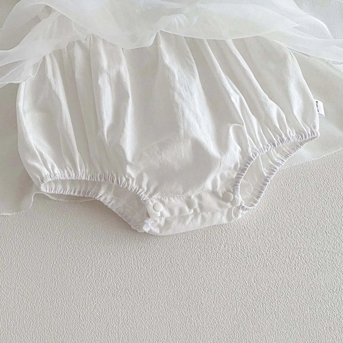 Conjunto de Ropa para Bebé Niña de 0 a 2 Años, 2026, Body Blanco con Estampado Floral Tridimensional y Gorro, 2 Piezas