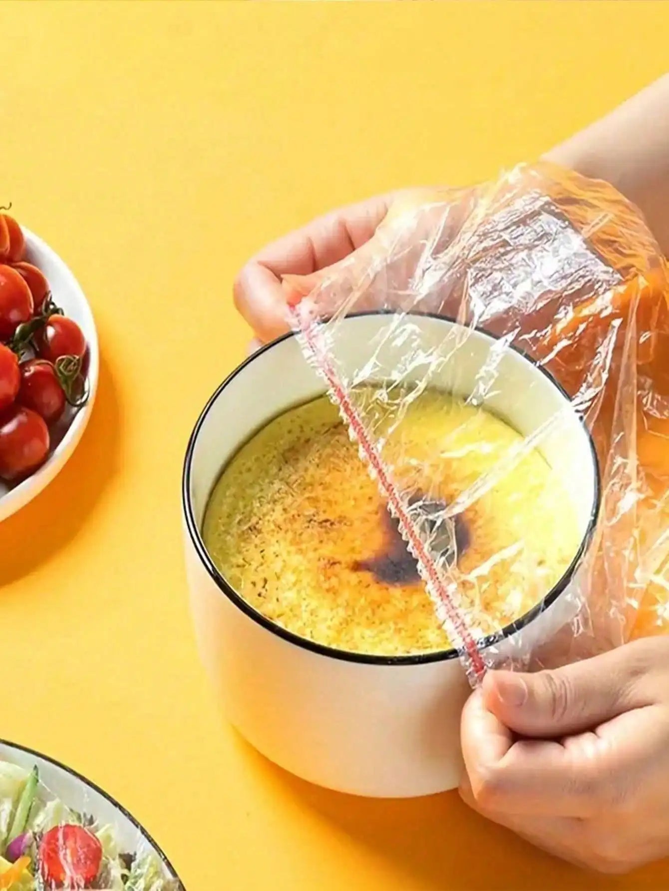 100 Cubiertas Desechables para Alimentos, Cubiertas de Plástico con Borde Elástico. Tapa Universal para Tazones, para Mantener la Frescura de los Alimentos en la Cocina, a Prueba de Polvo y Apta para Microondas