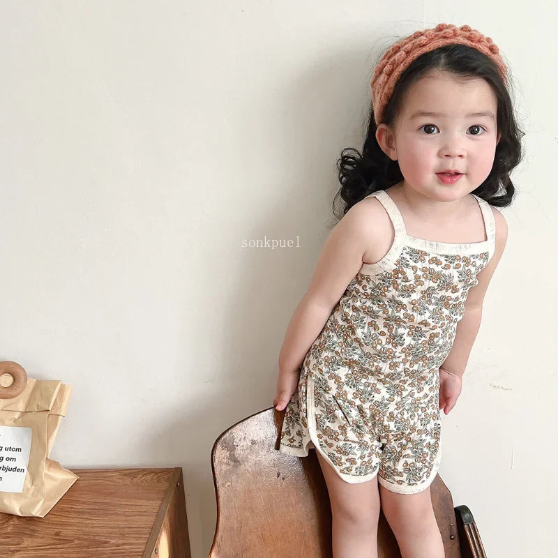 NOVEDAD DE VERANO 20225, Tops sin mangas para bebé y pantalones cortos de cintura ajustada, traje de 2 piezas, conjunto de ropa con cuello cuadrado para niñas, ropa de algodón para niños