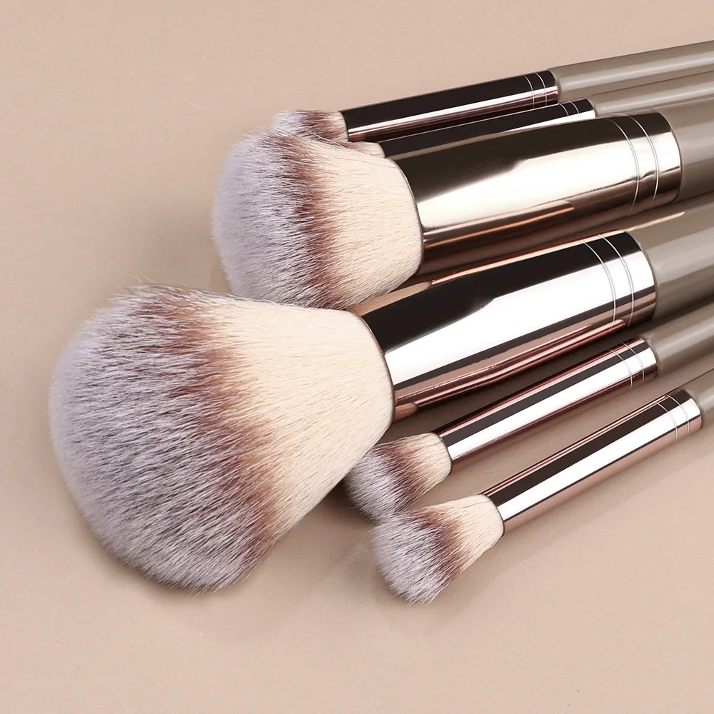 Juego de brochas de maquillaje marrones, herramienta de maquillaje suave portátil, base sintética Premium, correctores, sombras de ojos, maquillaje diario, 1-32 Uds.