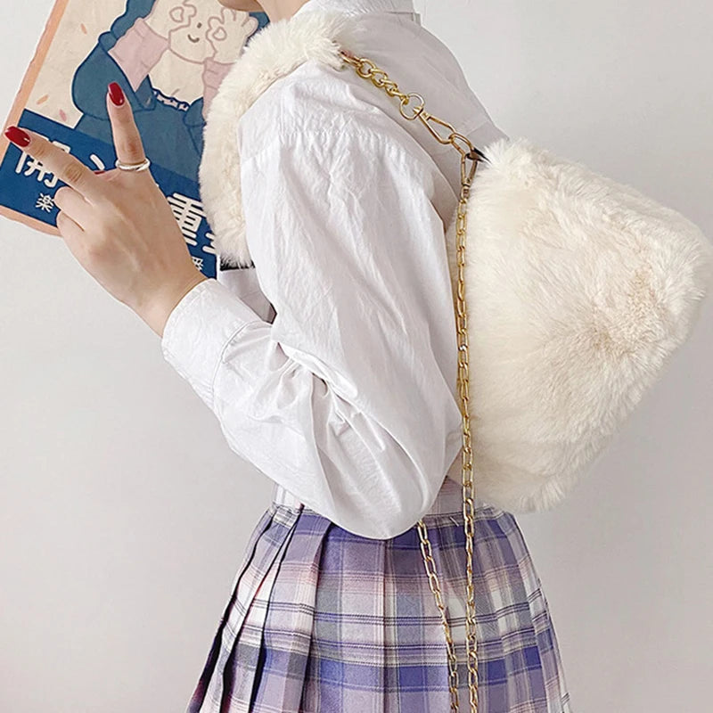 Bolso de mano de piel sintética de felpa para otoño e invierno, bandolera pequeña con cadena cuadrada, bolso de compras cálido y esponjoso a la moda