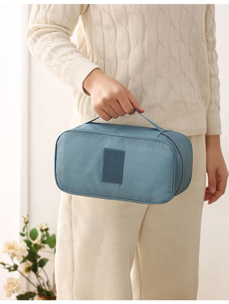 SNUGUG Bolsa de almacenamiento de ropa interior portátil, organizador ligero a prueba de polvo, contenedor de viaje multifuncional, bolsa de almacenamiento de sujetador