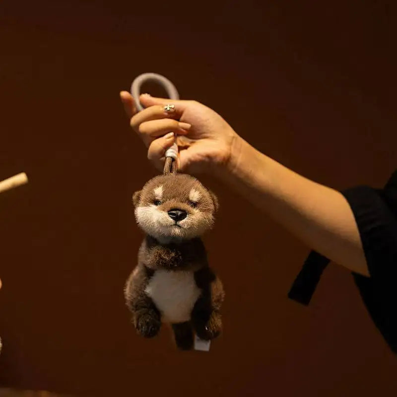 Lindo llavero de peluche de nutria, colgante de Animal de nutria de peluche realista, llavero de peluches suaves para decoración de bolso, regalos para niña