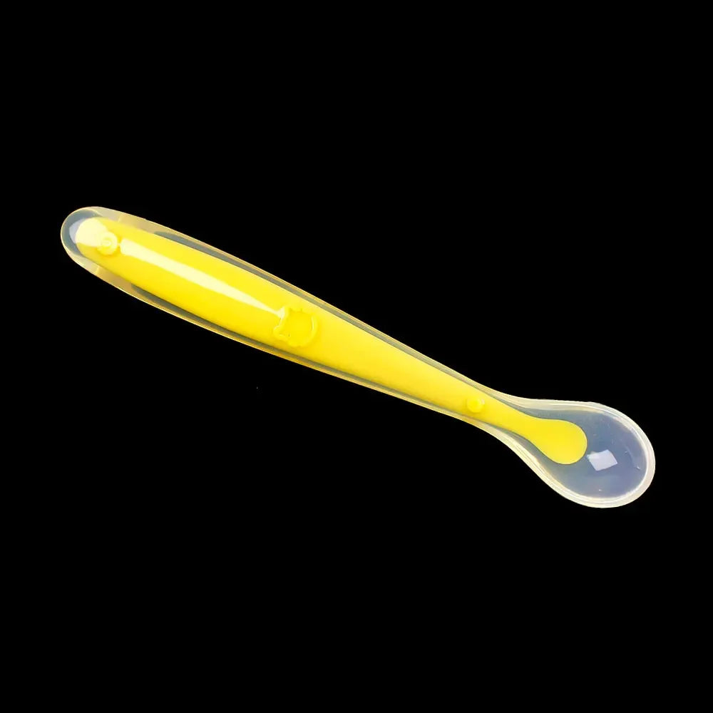 Cuchara de silicona para bebés para niños, comida complementaria, cuchara suave, cucharas de entrenamiento, vajilla de alimentación para niños y niñas