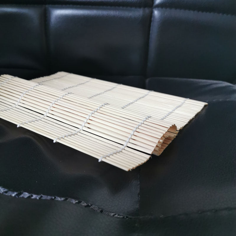 1 Uds. Tapete rodante para cortina de Sushi, cuchara para Sushi DIY, rodillo de arroz Onigiri, utensilios de cocina, accesorios de cocina, herramientas para hacer Sushi de bambú