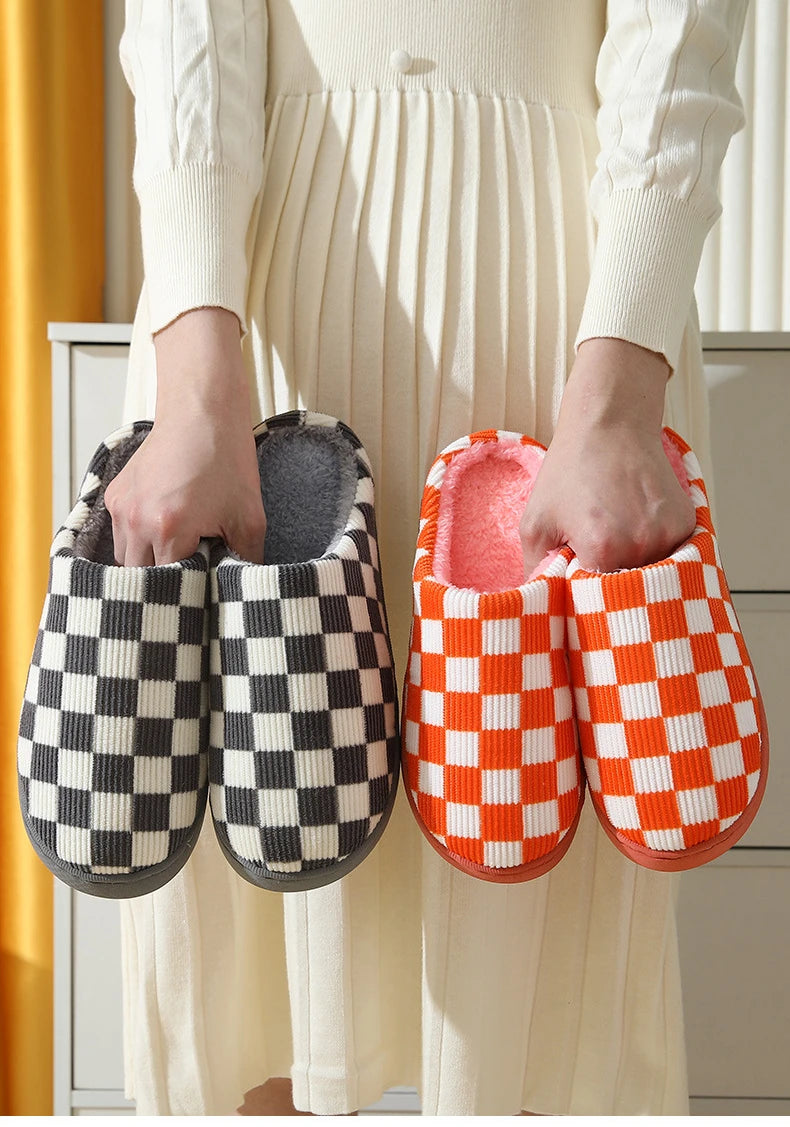 Zapatilla a cuadros para mujer, invierno cálido, hogar, dibujos animados Kawaii, Contton de felpa, interior, divertido, lindo, peludo, zapatos de suelo para casa, tablero de ajedrez femenino
