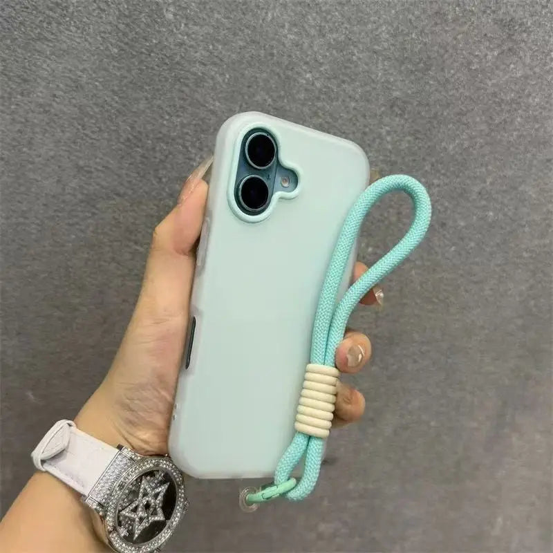 Funda de teléfono transparente de caramelo mate suave para iPhone 17 16 Pro Max 15 14 13 12 11 XS X 7 8 Plus 16e cubierta de cordón con correa para muñeca