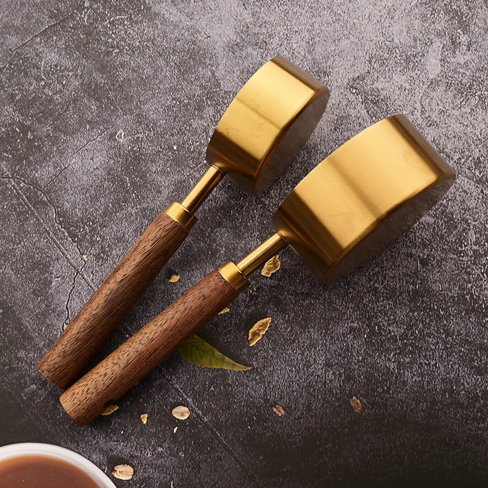 Mango de madera dorado, tazas medidoras de acero inoxidable, cucharas, herramientas para hornear, juego de cucharas medidoras de café, accesorios de báscula para barman